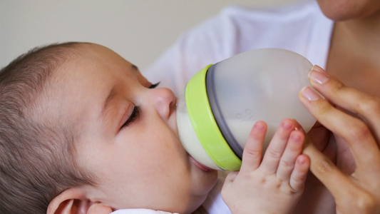 Is your Baby Rejecting a Bottle All of a Sudden? This Could be the Reason Why